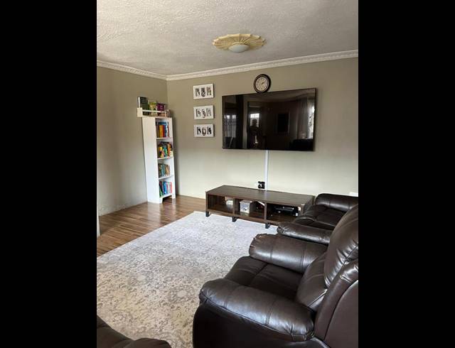 3 BEDROOM HOUSE FOR SALE IN GROVE END